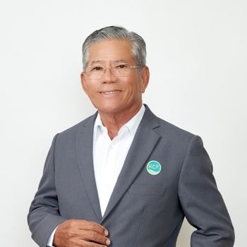 คุณเกษม  ศรมยุรา